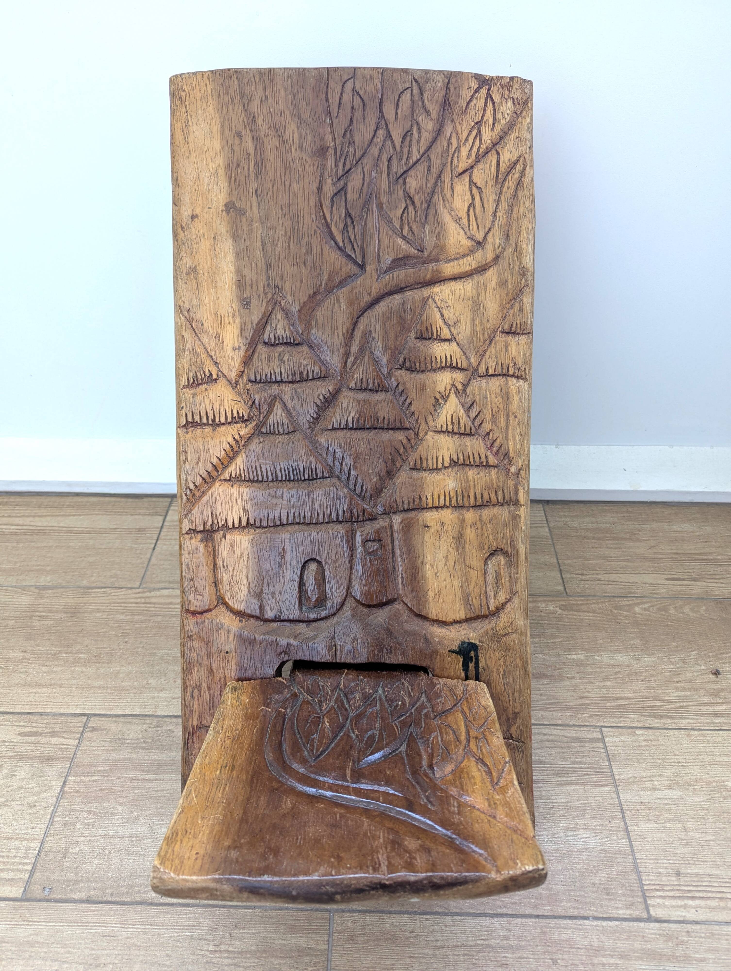 African solid wood palaver chair – Carved motifs