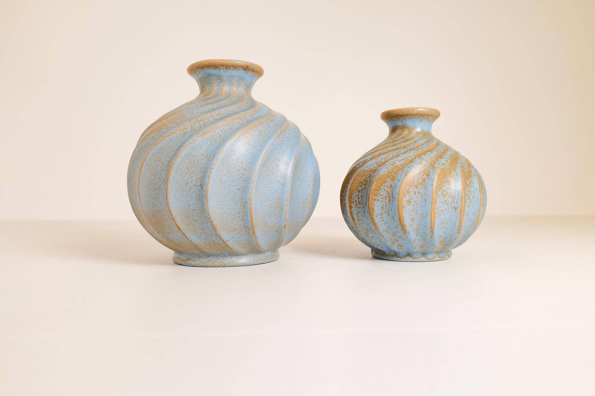 Paire de vases en céramique "Turkos" de style milieu du siècle, Ewald Dahlskog, Bo Fajans, Suède