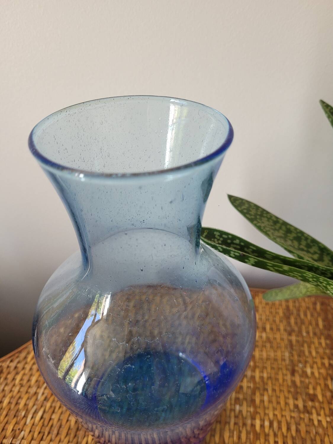 (Large) blue bubble bulb vase
