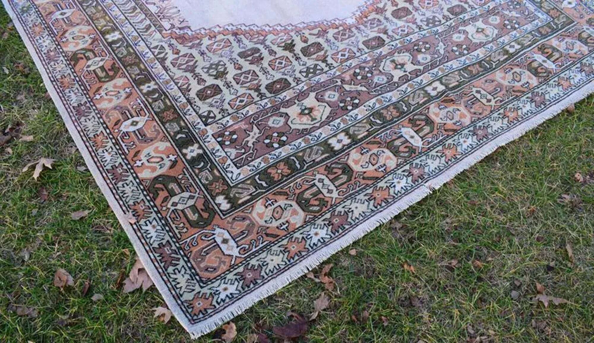 Tapis Oushak turc vintage