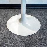 Sgabello girevole tulip di eero saarinen per knoll  1957