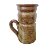 Pitcher vase in sandstone pyrity