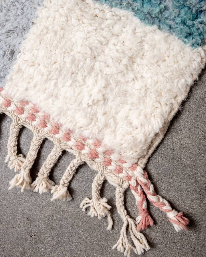 Colorful Azilal rug woven in natural wool size 250cm×150cm