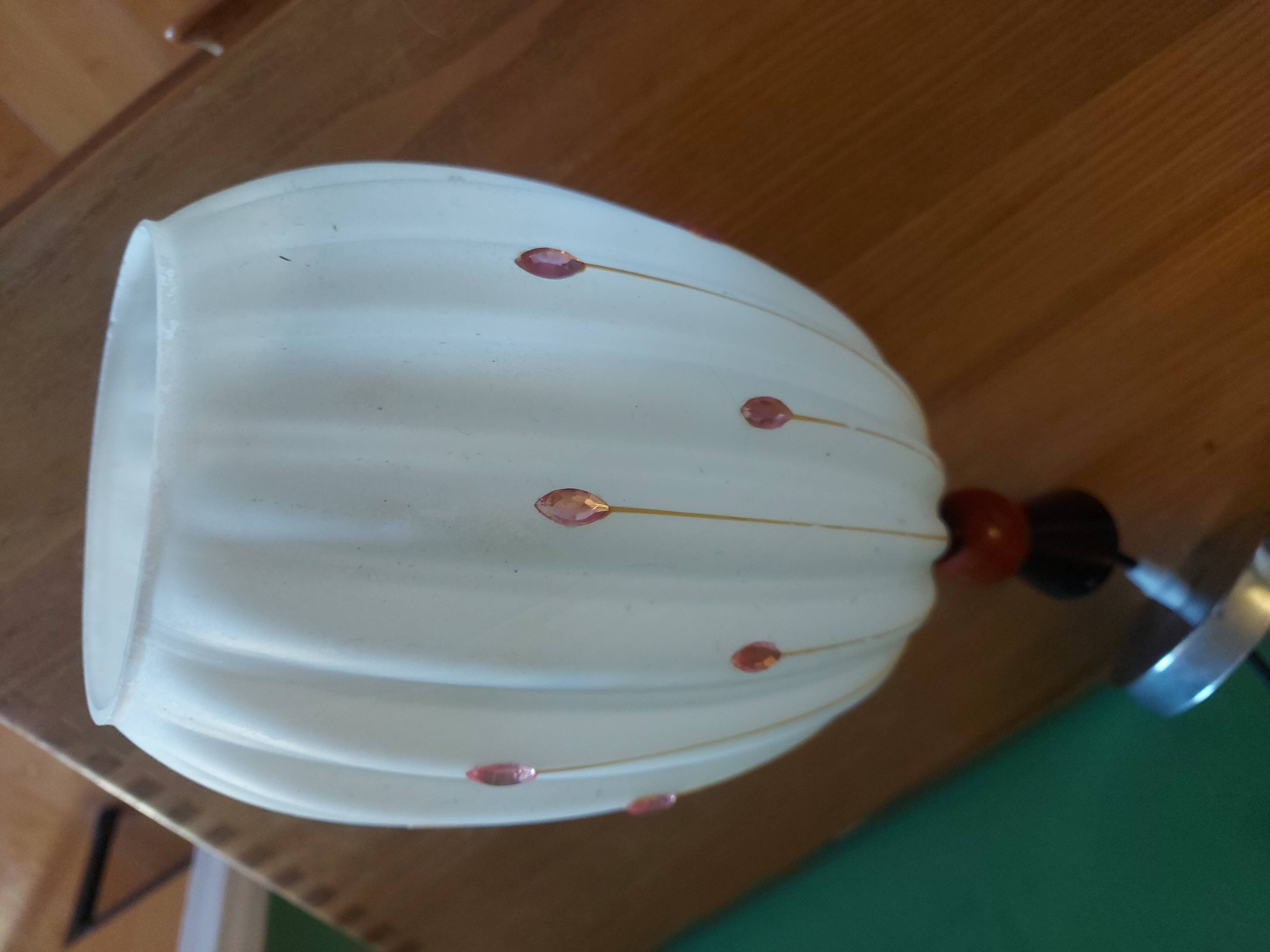 Opaline suspension