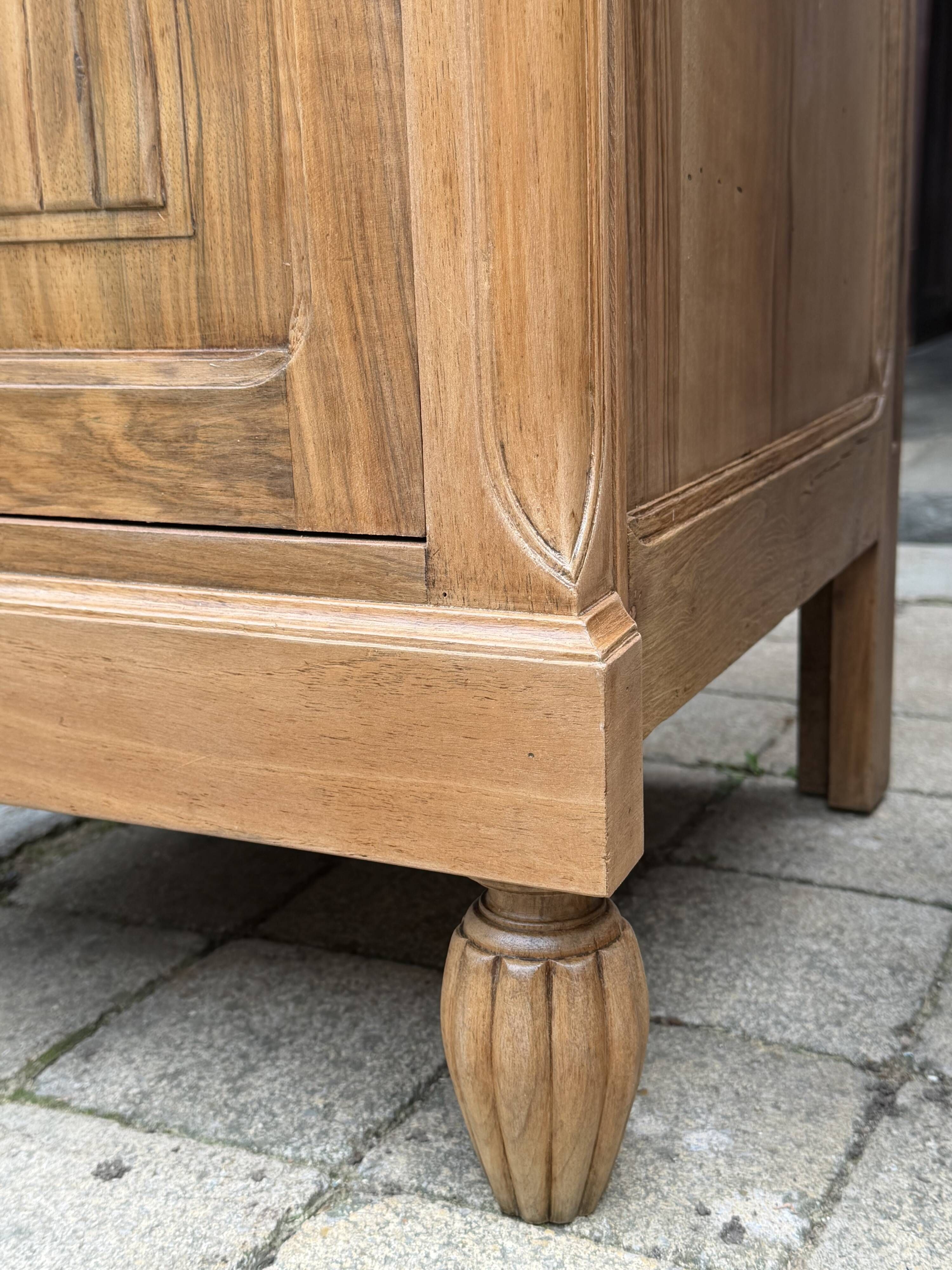 Rare pair of Art Deco glass columns in solid walnut – renovated