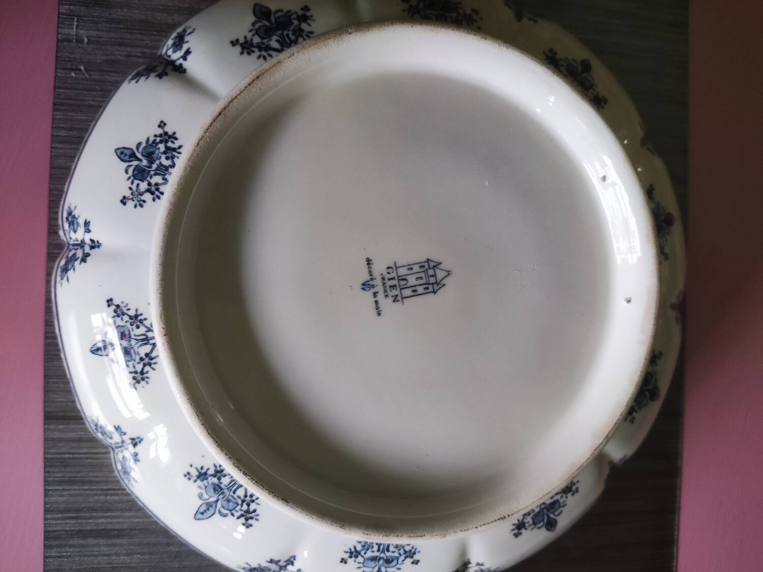 Plat Gien modèle cachemire