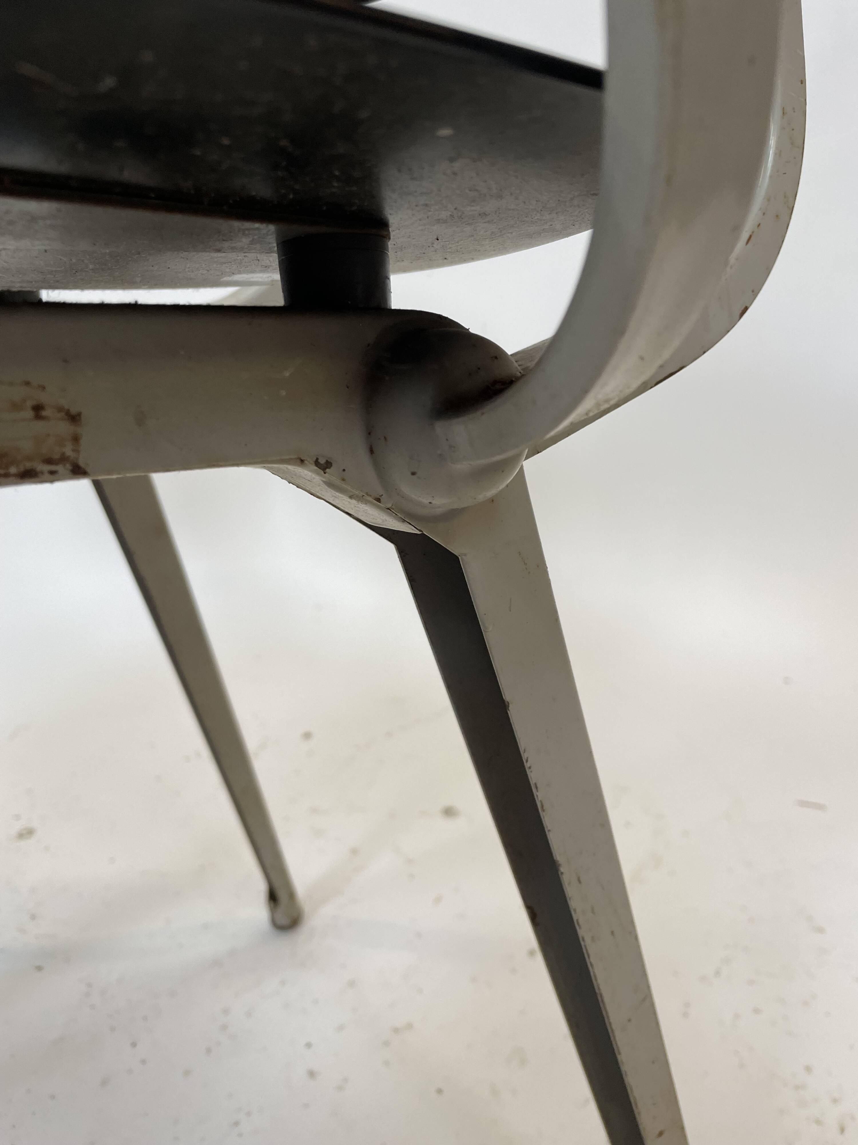 Friso Kramer Revolt arm chair for Ahrend de Cirkel 1953