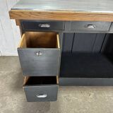 Zinc bar counter