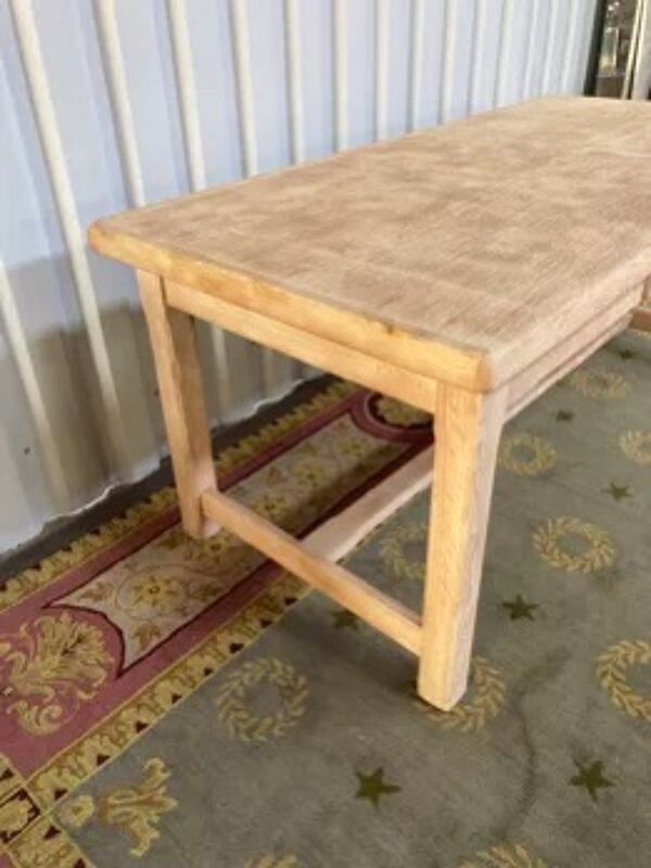 Table de ferme aéro gommée