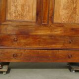 Large linen wardrobe in walnut and burl, Louis Philippe