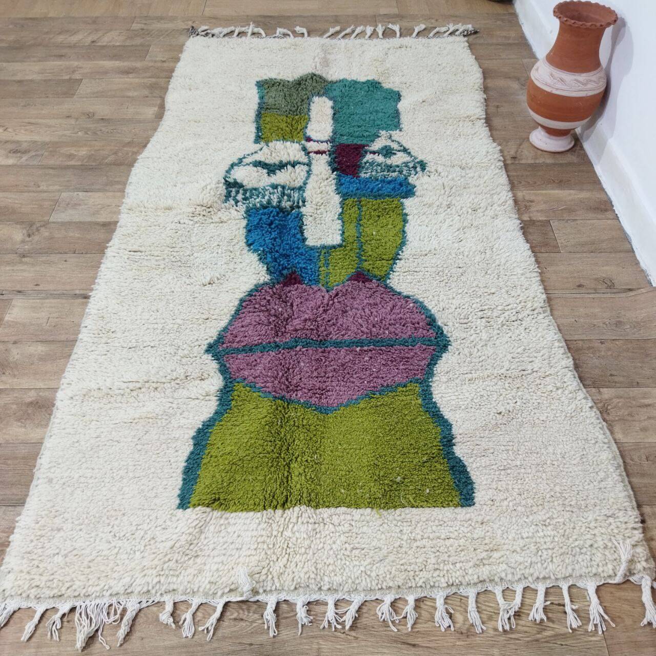 Handmade Moroccan Berber rug 260 x 133 cm