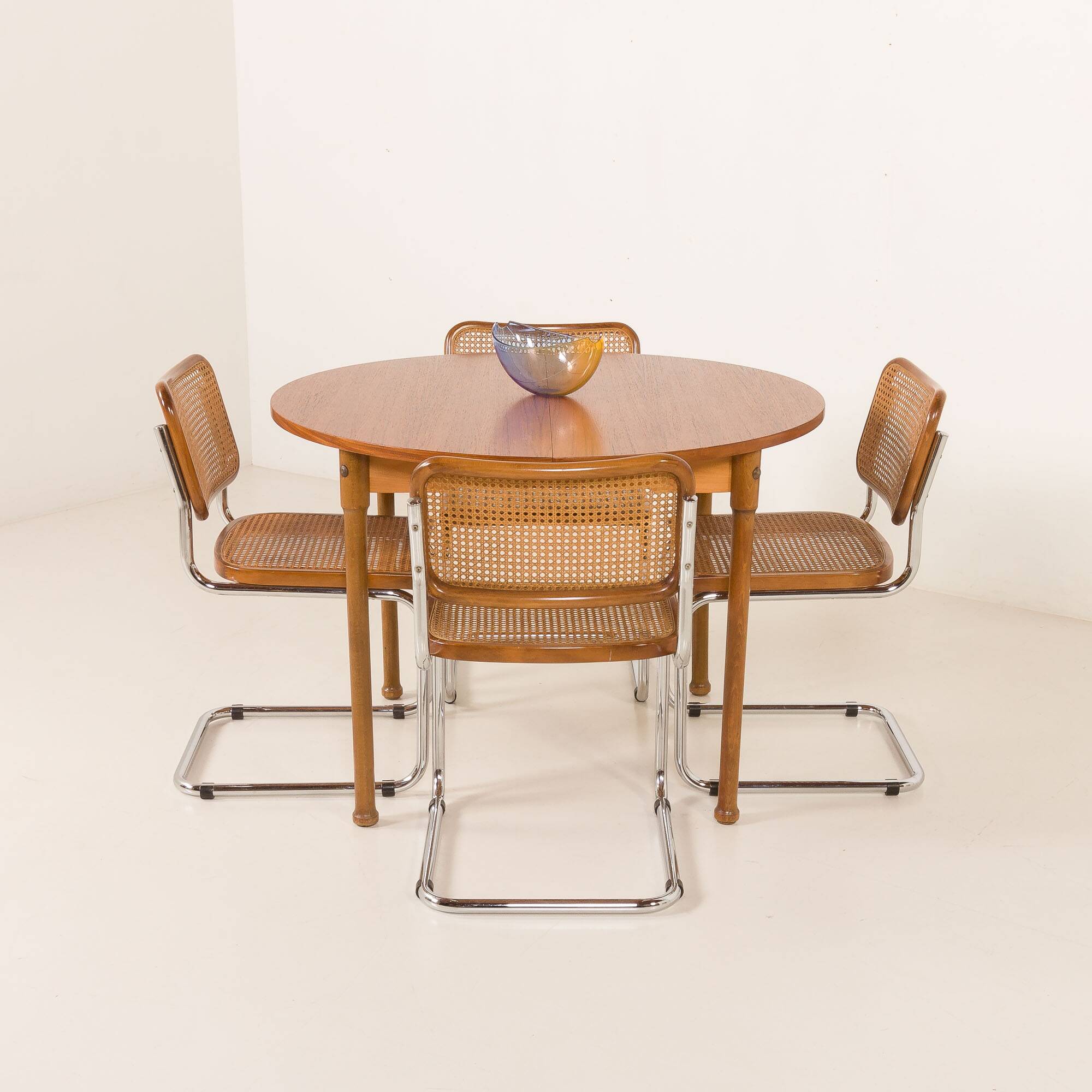 Vintage Italian Cesca chairs 1970s