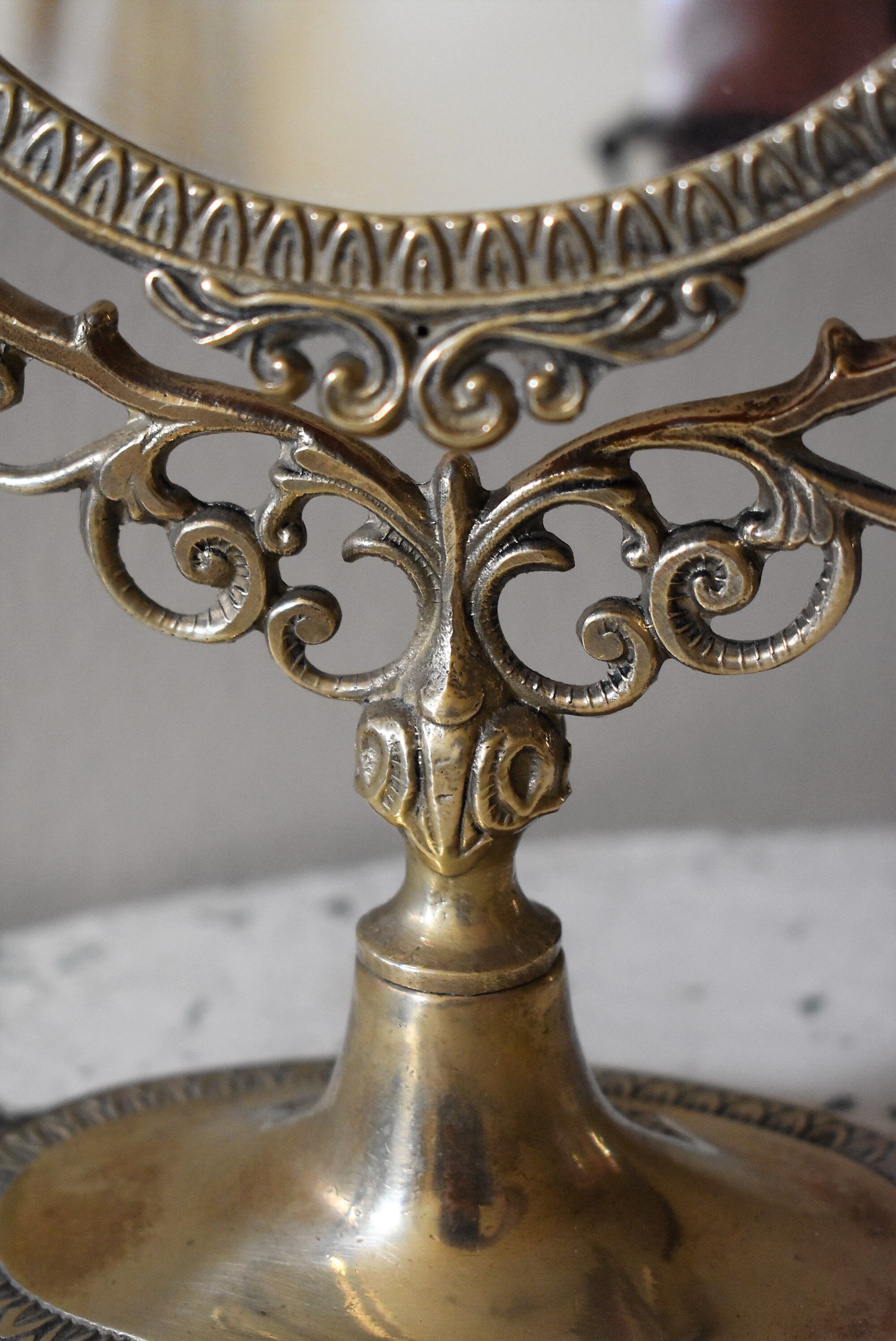 Psyche brass mirror 28x38cm