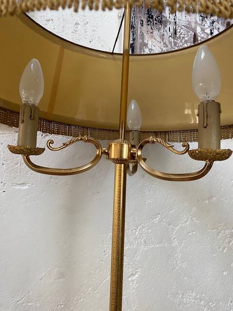Tripod floor lamp in gold metal