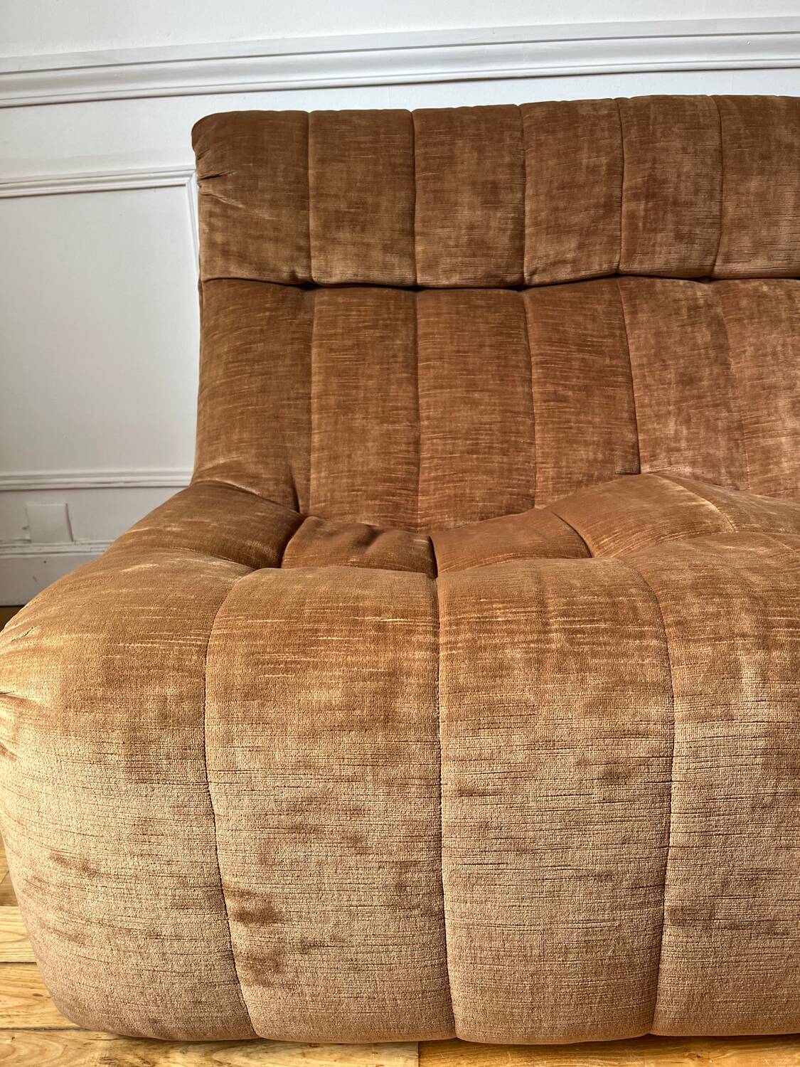 2-seater armchair in fawn velvet, Steiner edition 1970