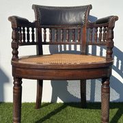 Napoleon III office chair in solid wood