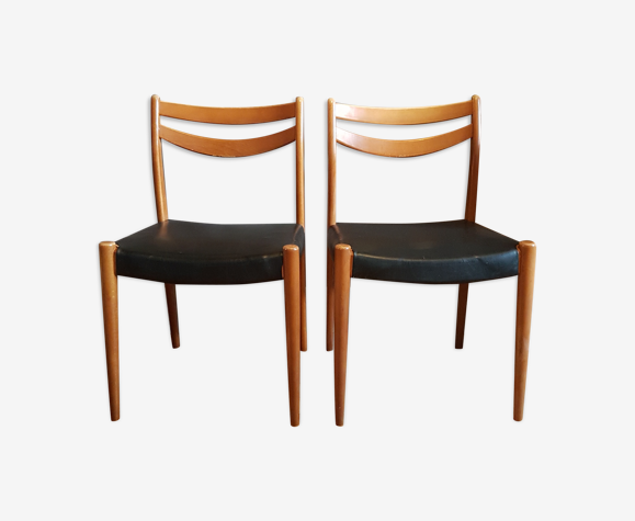 Paire de chaises style scandinave en bois et skai noir