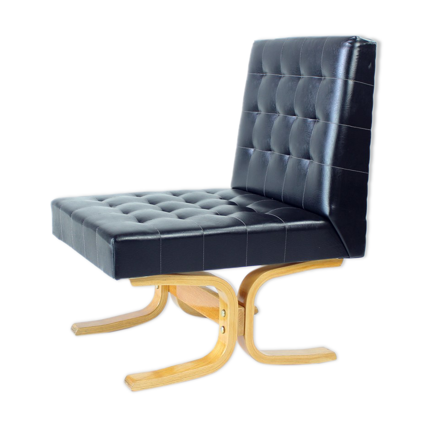 Chauffeuse noire du milieu du siècle Bratislava par Jindrich Volak pour Drevopodnik Holesov, années 1960