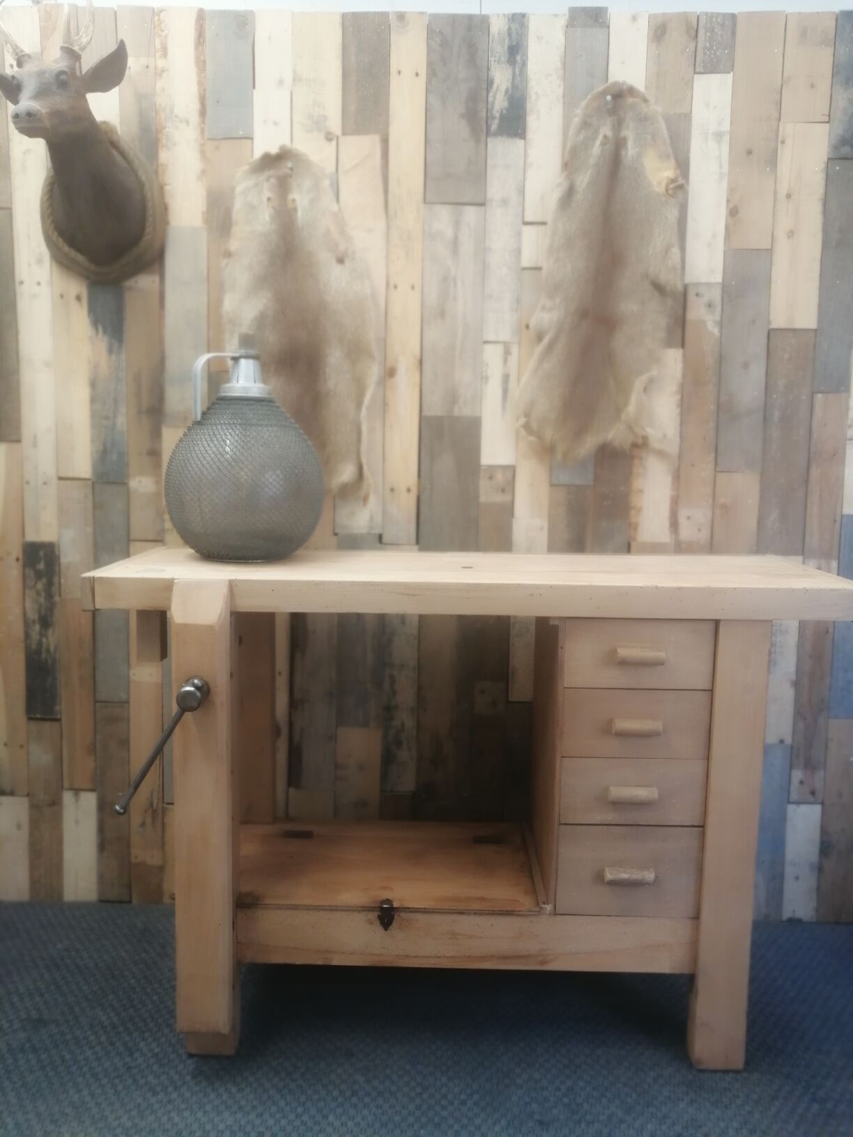 Carpenter's workbench