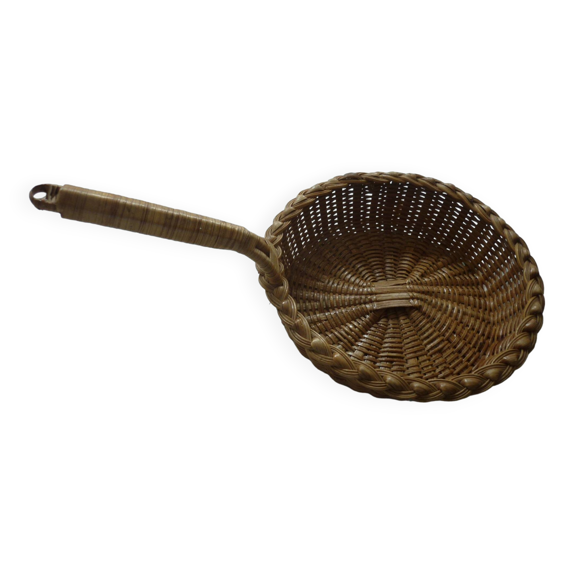 Wicker stove-shaped basket