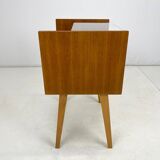 Table d'appoint ou table de nuit des années 1960 par Arch. František Jirak