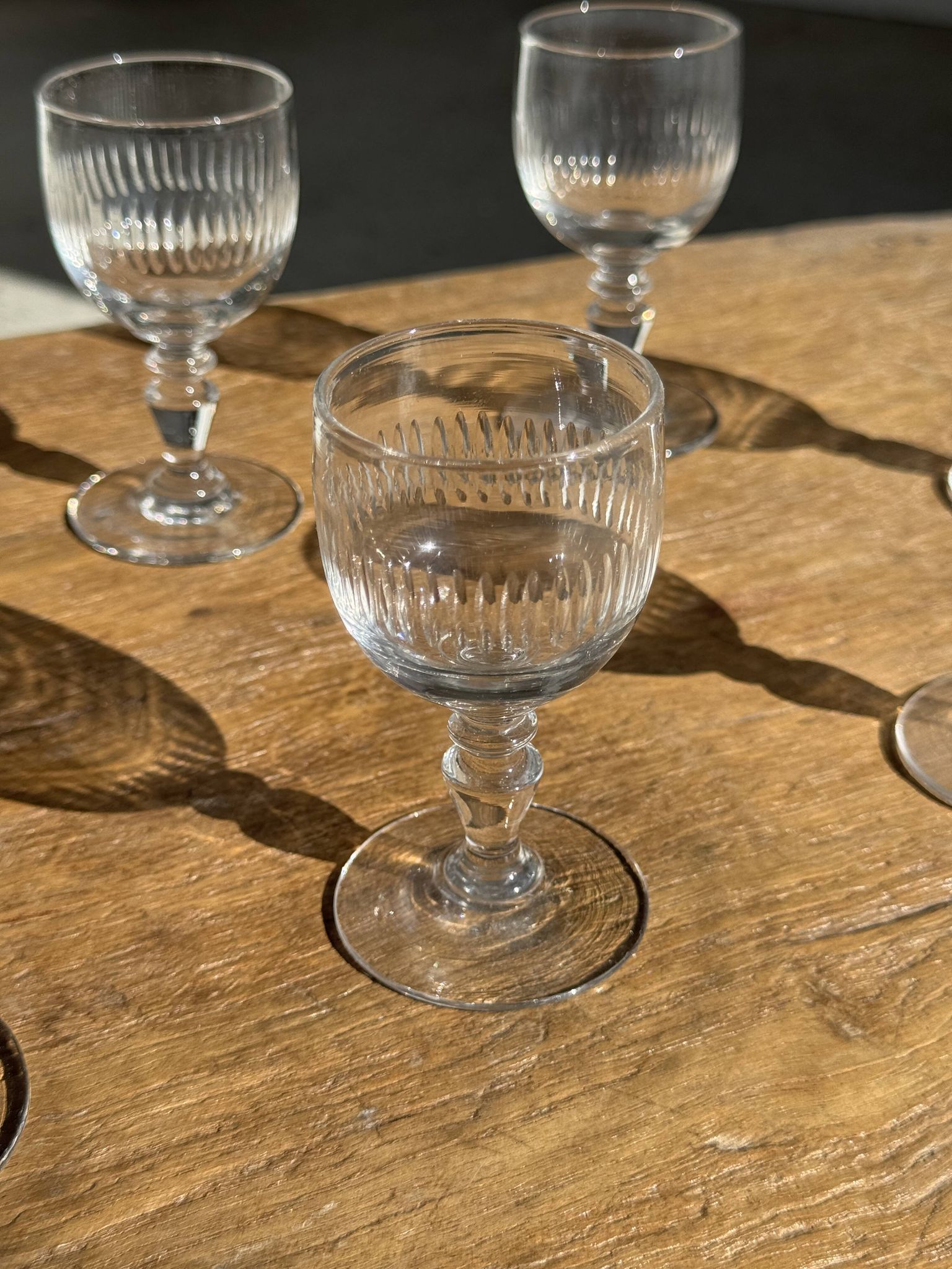 Set of 5 mini liqueur glasses on a stem H10 D8