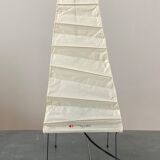 Akari Isamu Noguchi lamp