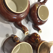 Cafetière, théière, pot à  lait