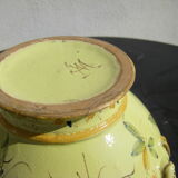 Old tiled bouquet maker from Martres-Tolosane