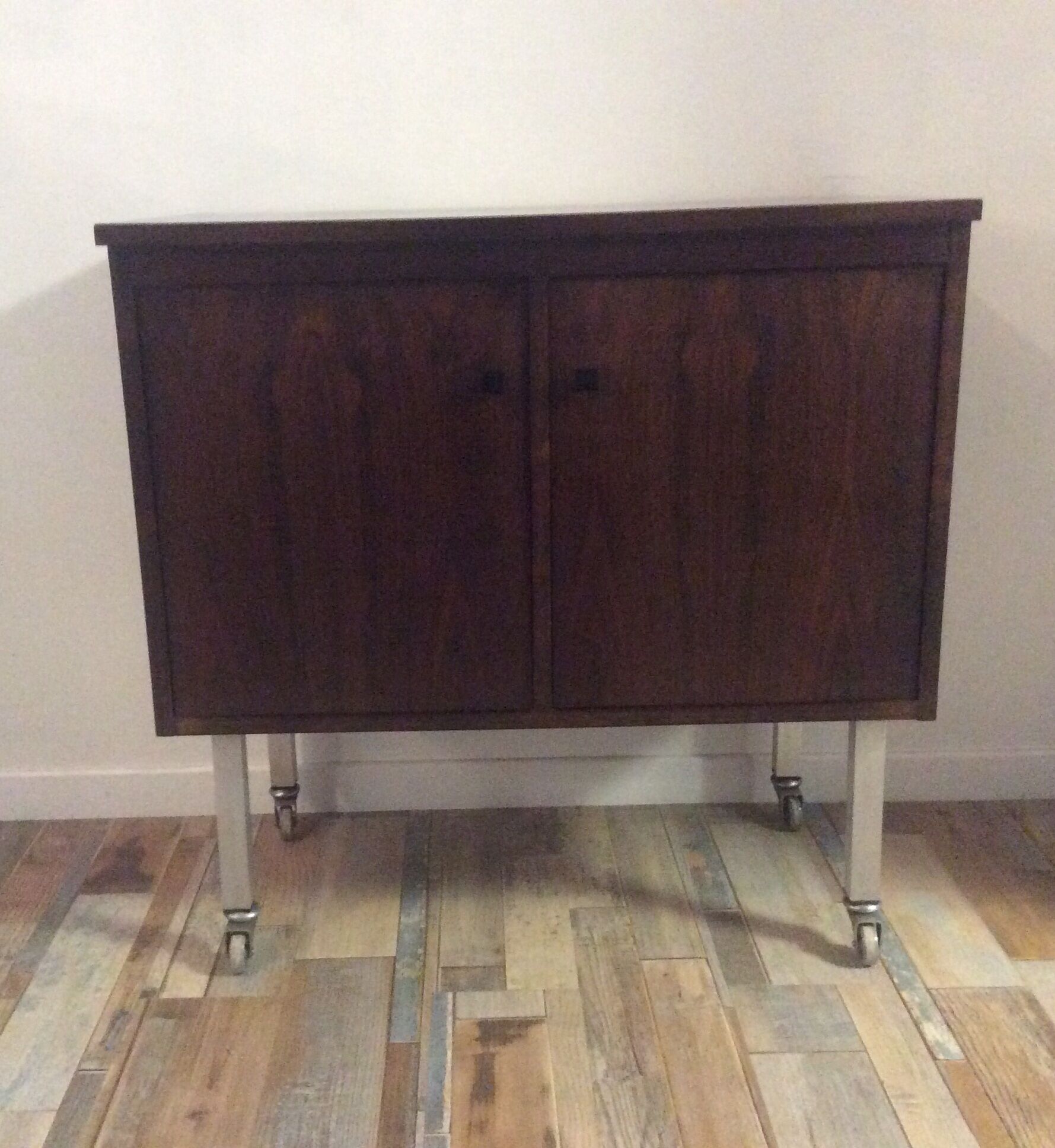 Vintage 60s-70s bar furniture on wheels
