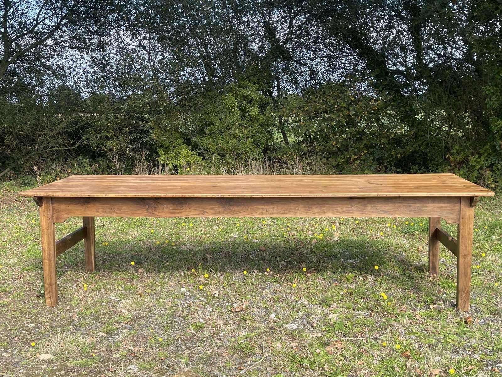 Early 20th century farmhouse table in fir and chestnut