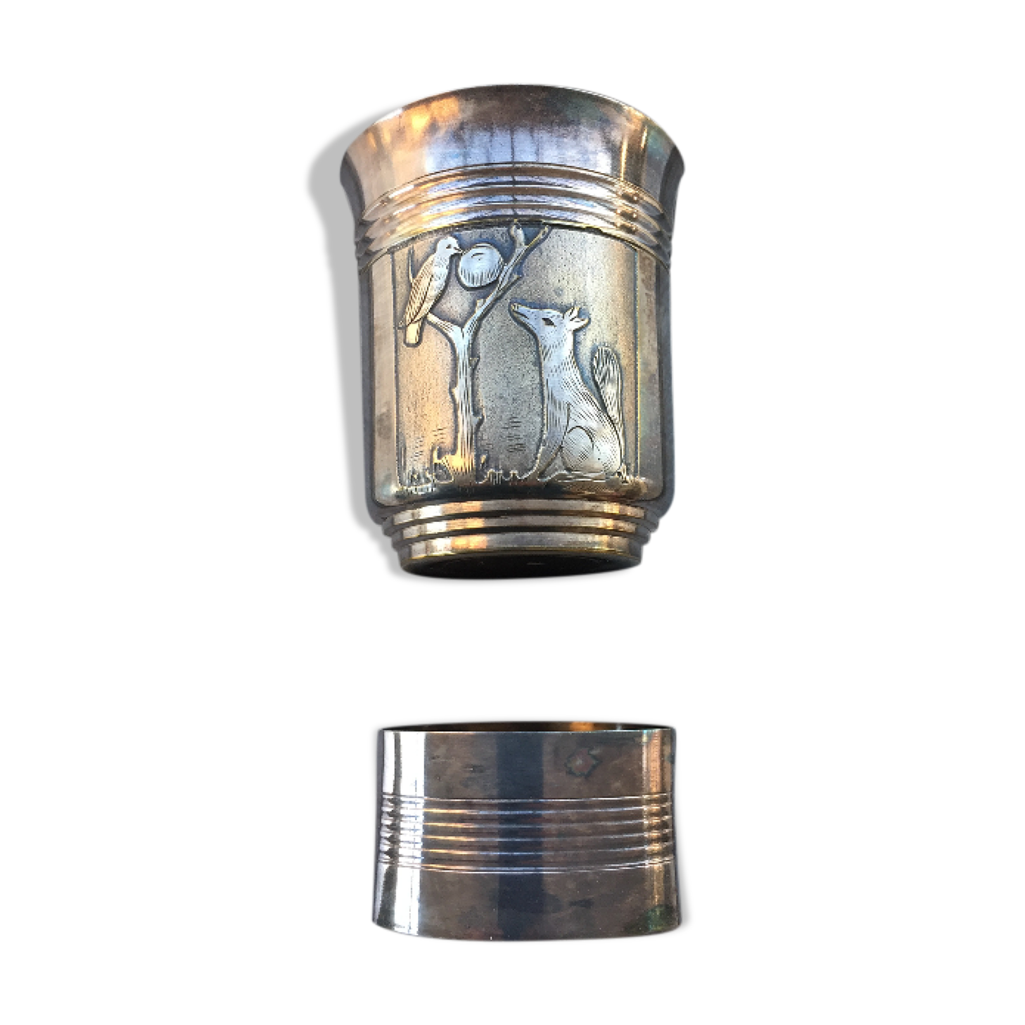 Timpani box and silver metal towel round