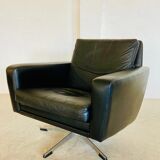 Vintage Danish swivel chair in black leather by Georg Thams
