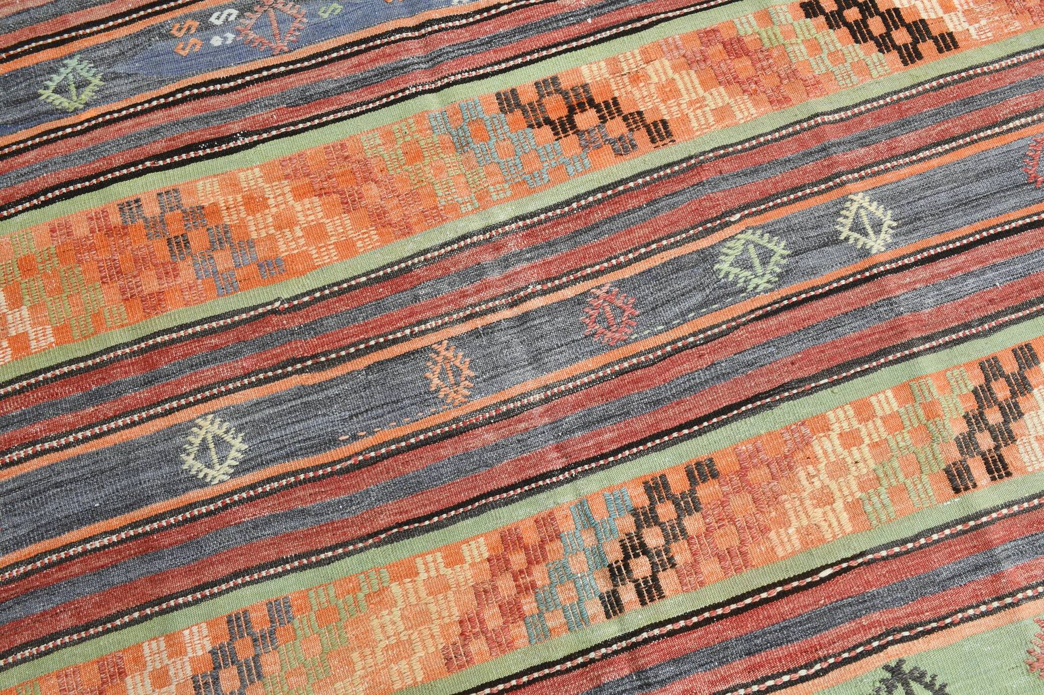 6x7 Handknotted Wool Kilim Rug, 169x211Cm