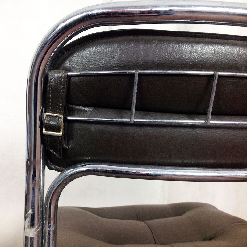 Suite de 4 chaises vintage années 70