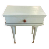 Table de nuit relookée