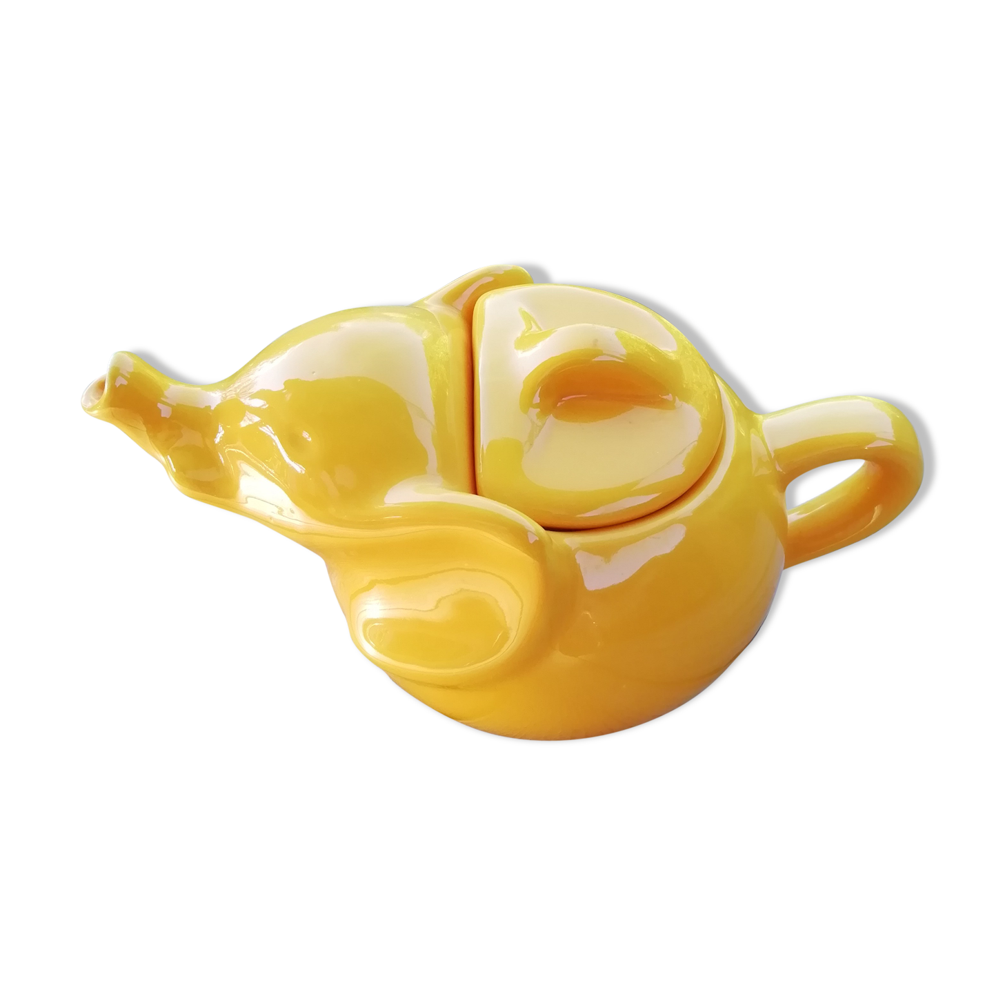 Elephant teapot
