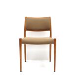 Ensemble de 4 chaises vintage par Niels Moller model 80 en chêne