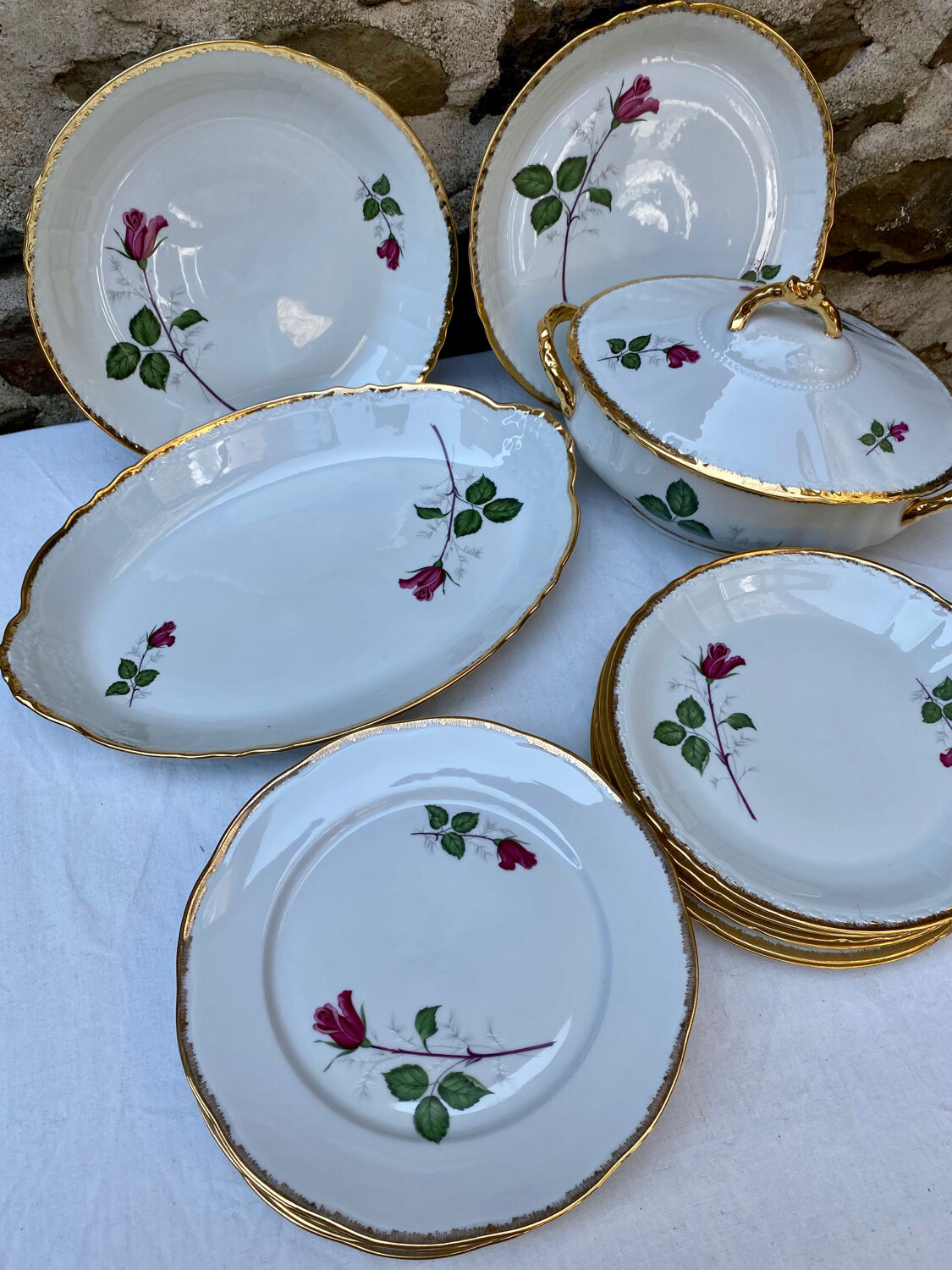 Service de table Berry roses en porcelaine