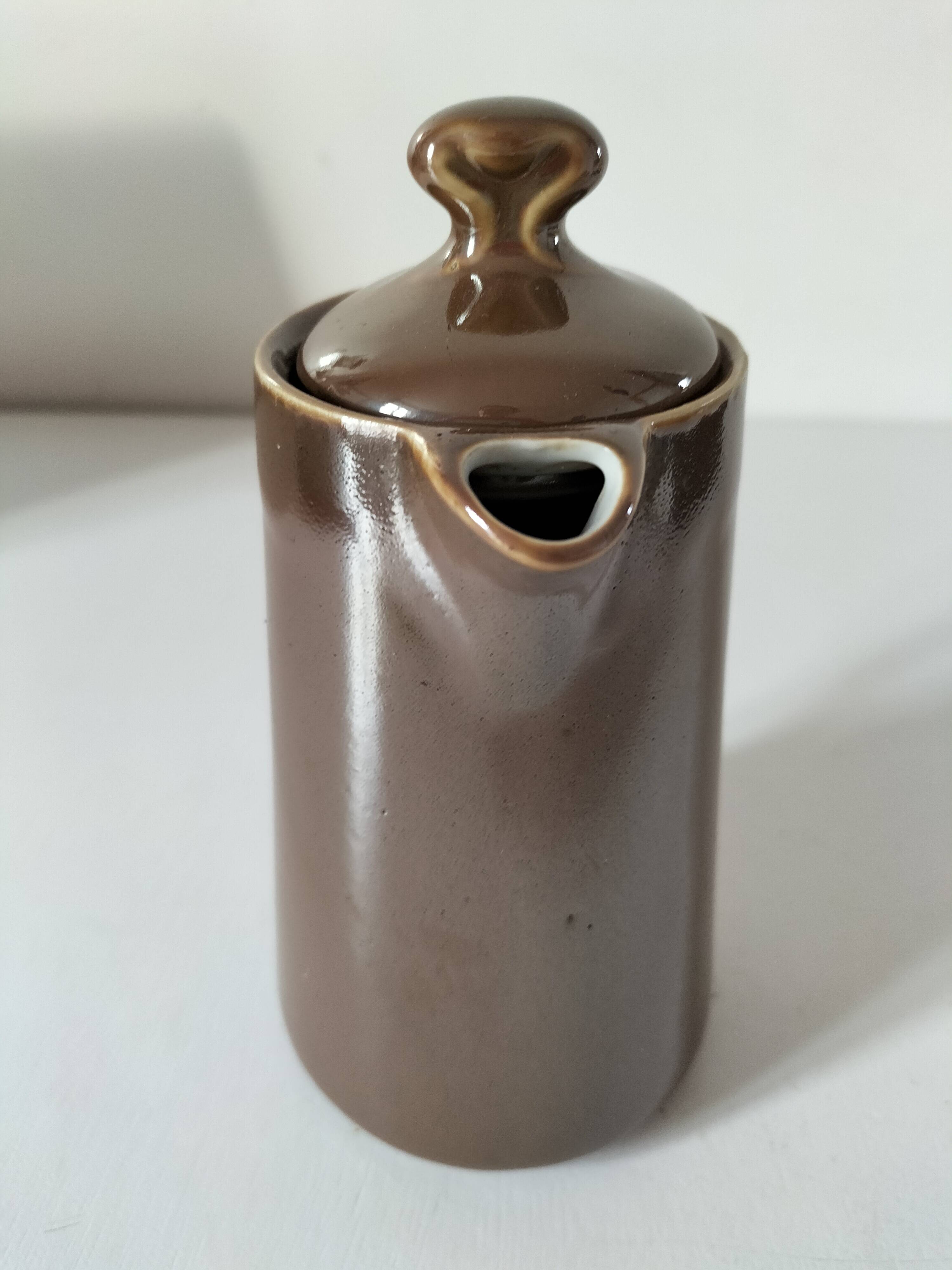 Antique brown porcelain coffee pot – C.P. & Cie, Mehun (late 19th century)