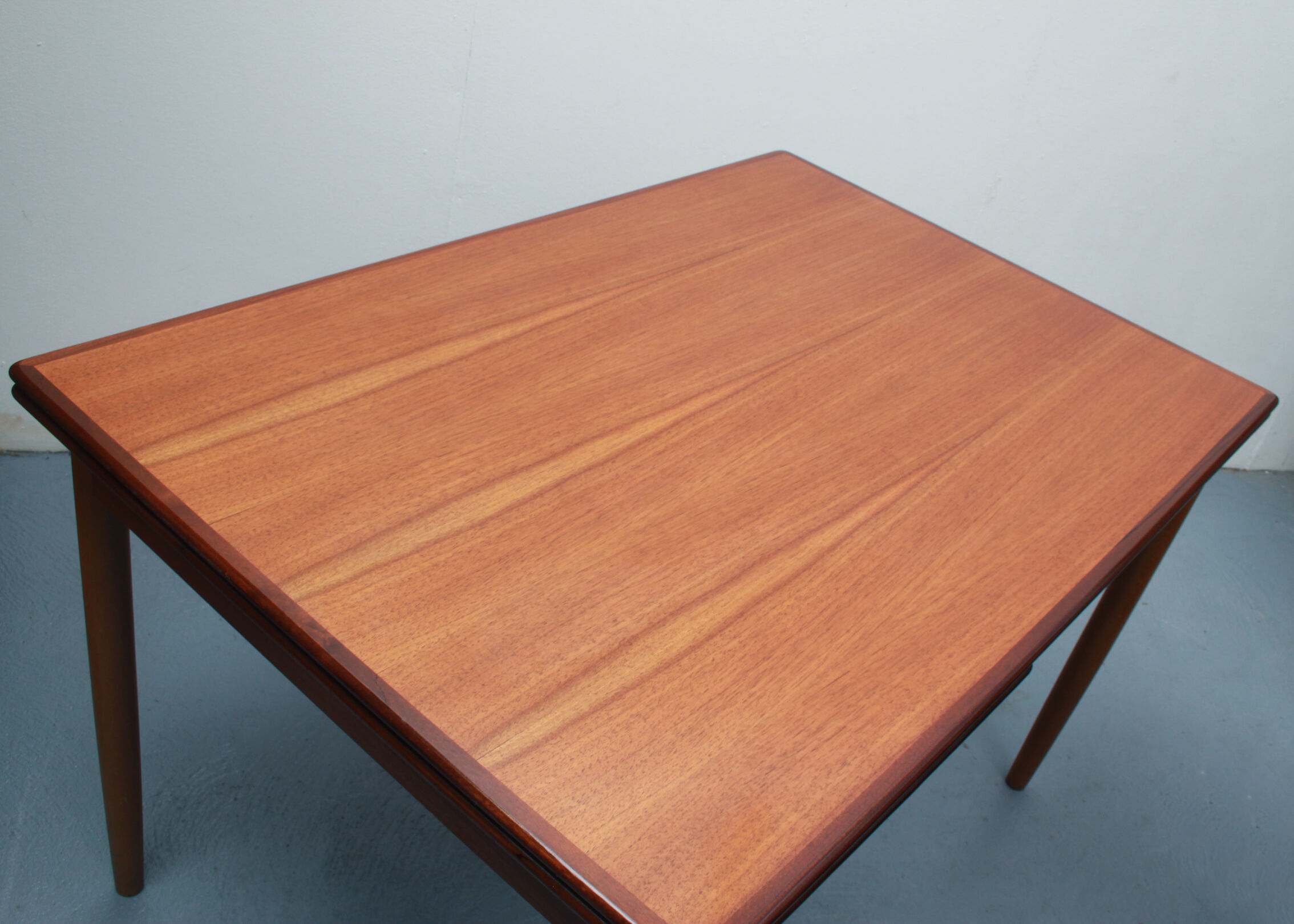 1960s diningtable in rosewood