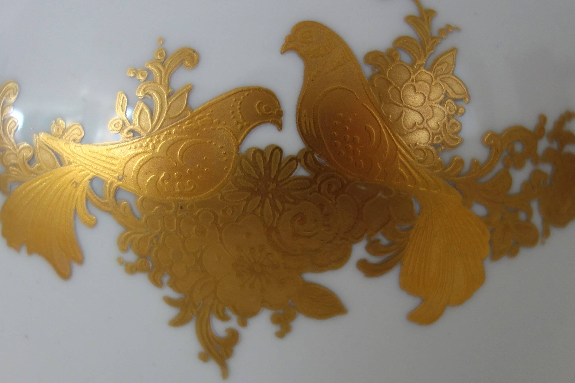 White porcelain vase with Kaiser decoration, West Germany, 1970s