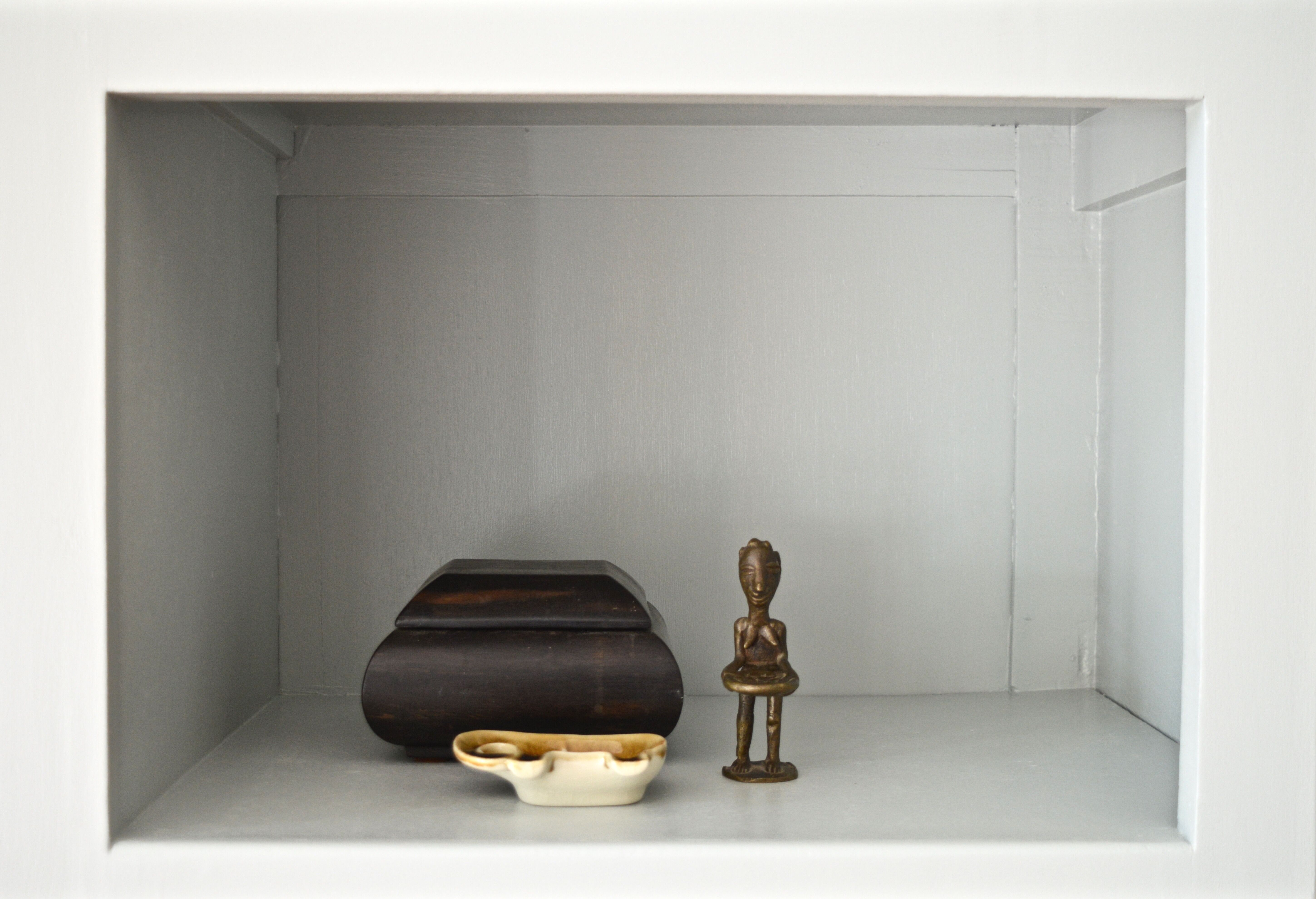 Asymmetrical cabinet