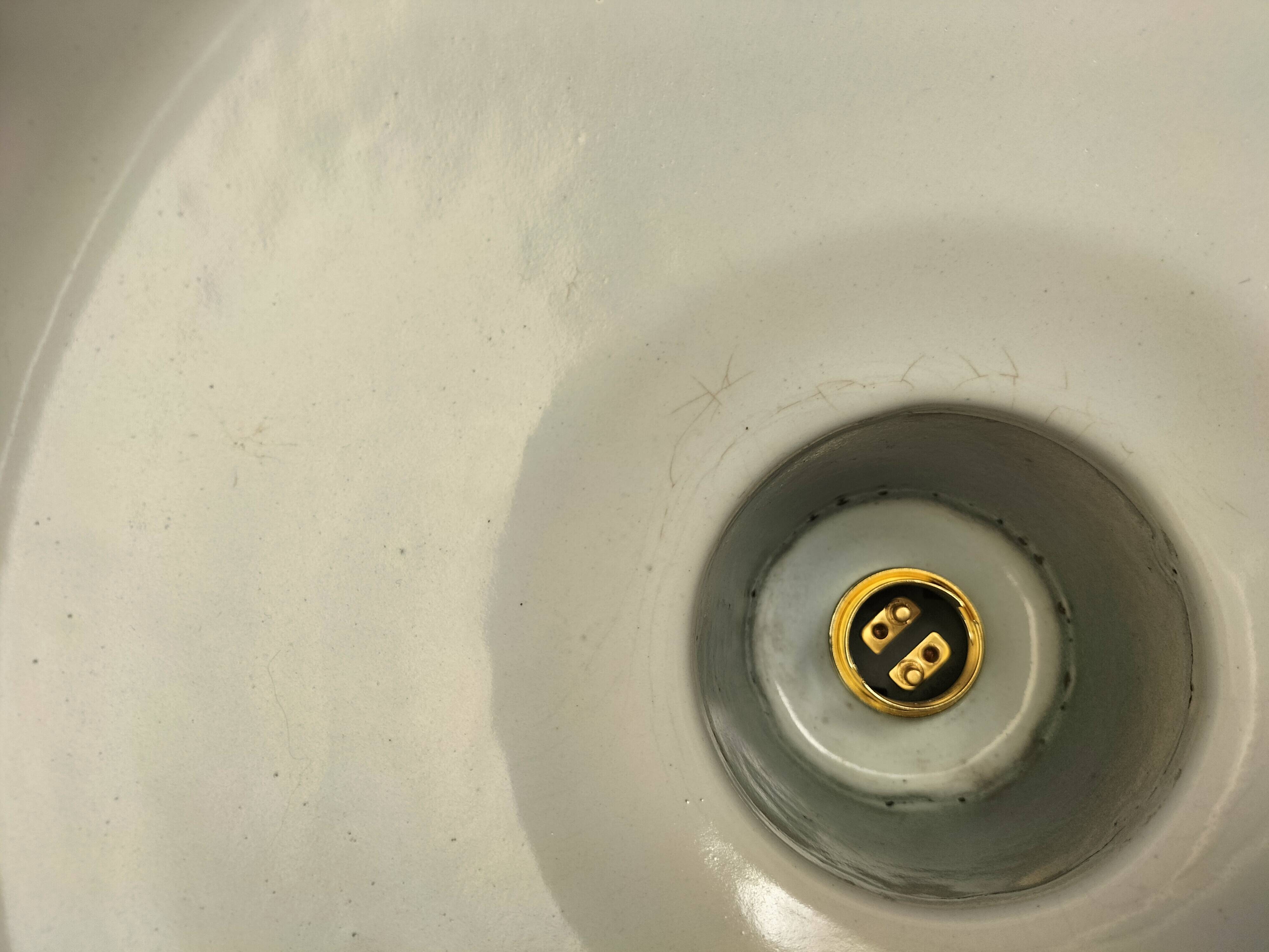 Enamelled sheet metal suspension