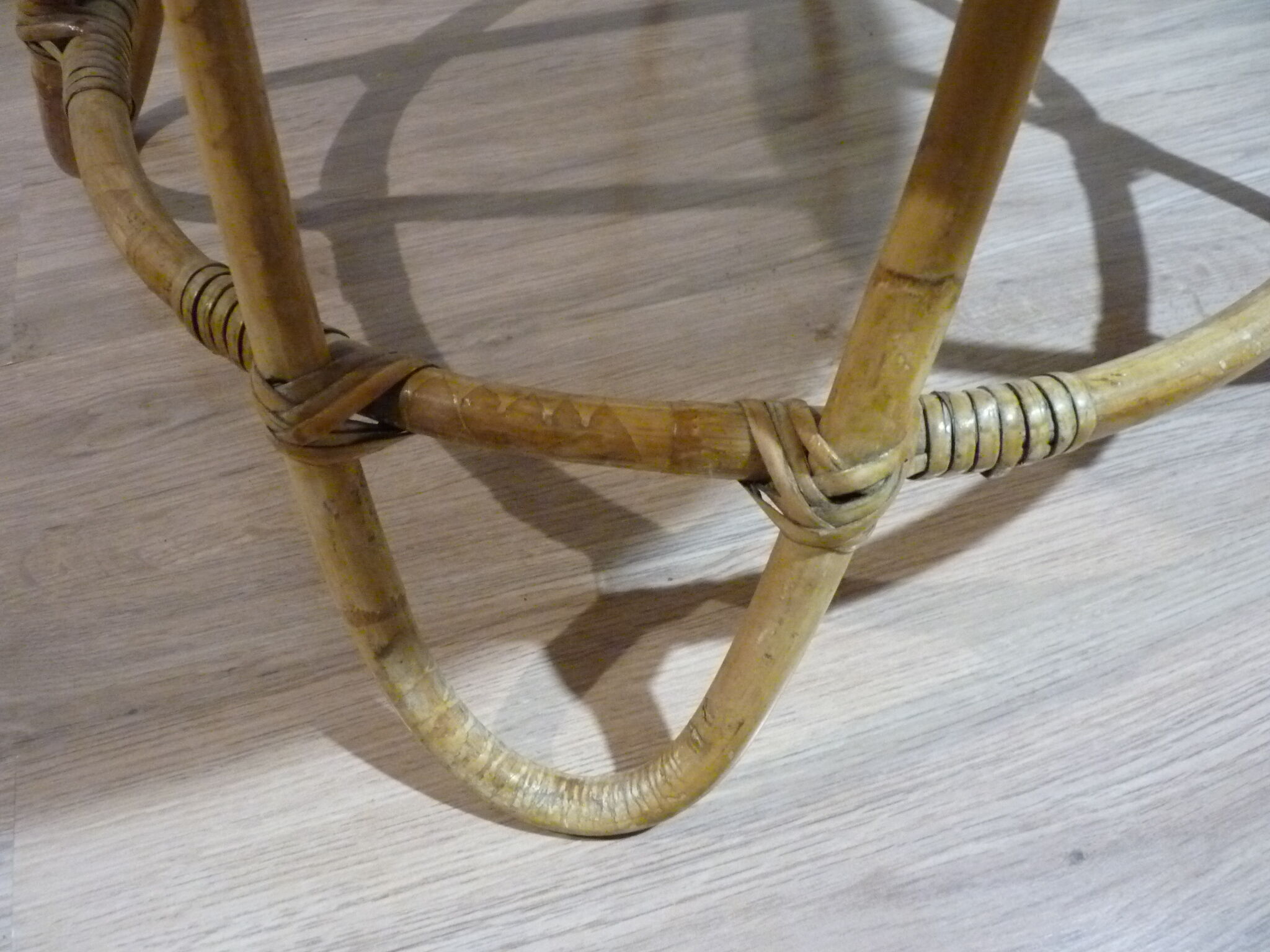 Coffee table or extra round rattan