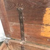 Old solid oak chest early XVIII Brutalist
