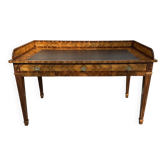 Bureau d'écriture en marqueterie de la fin du XVIIIe siècle, en noyer et placages exotiques
