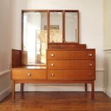 Furniture vanity dresser mirror triptych