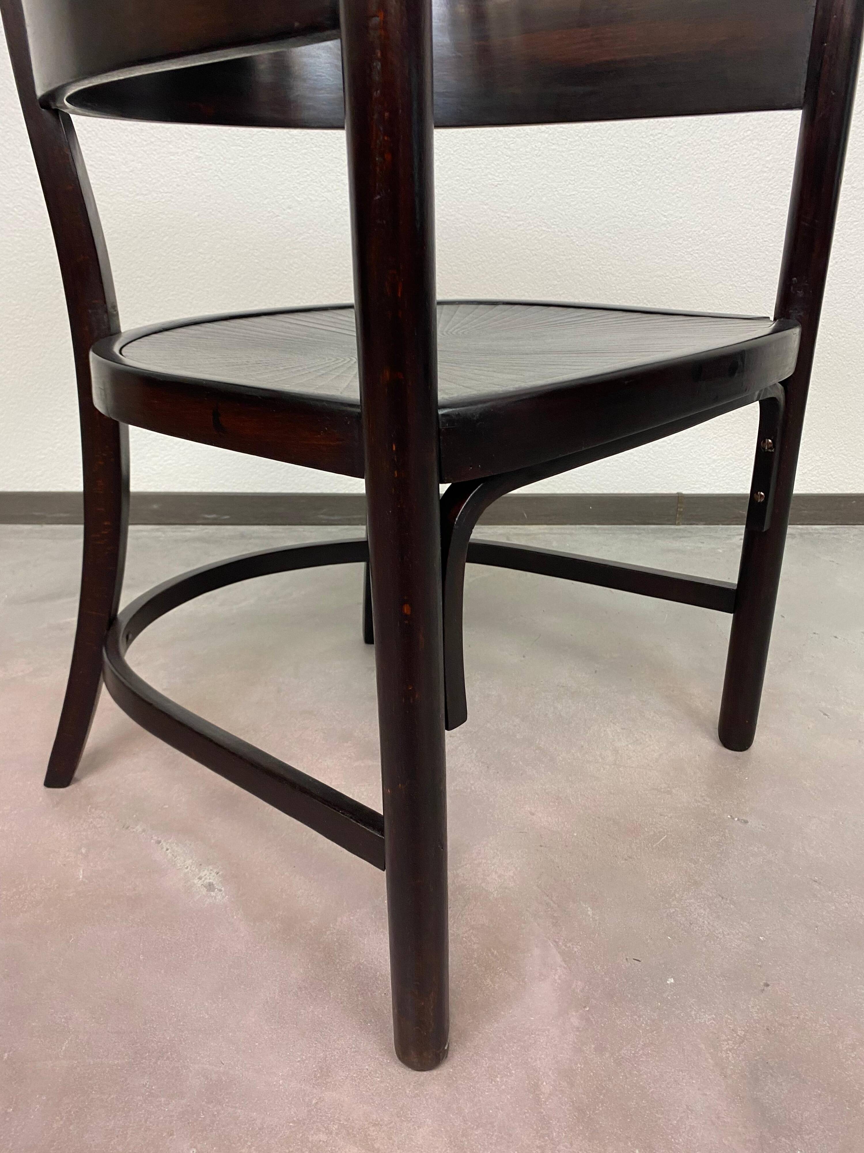 Large armchair of the Secession no.6549 by Josef Hoffmann for Thonet