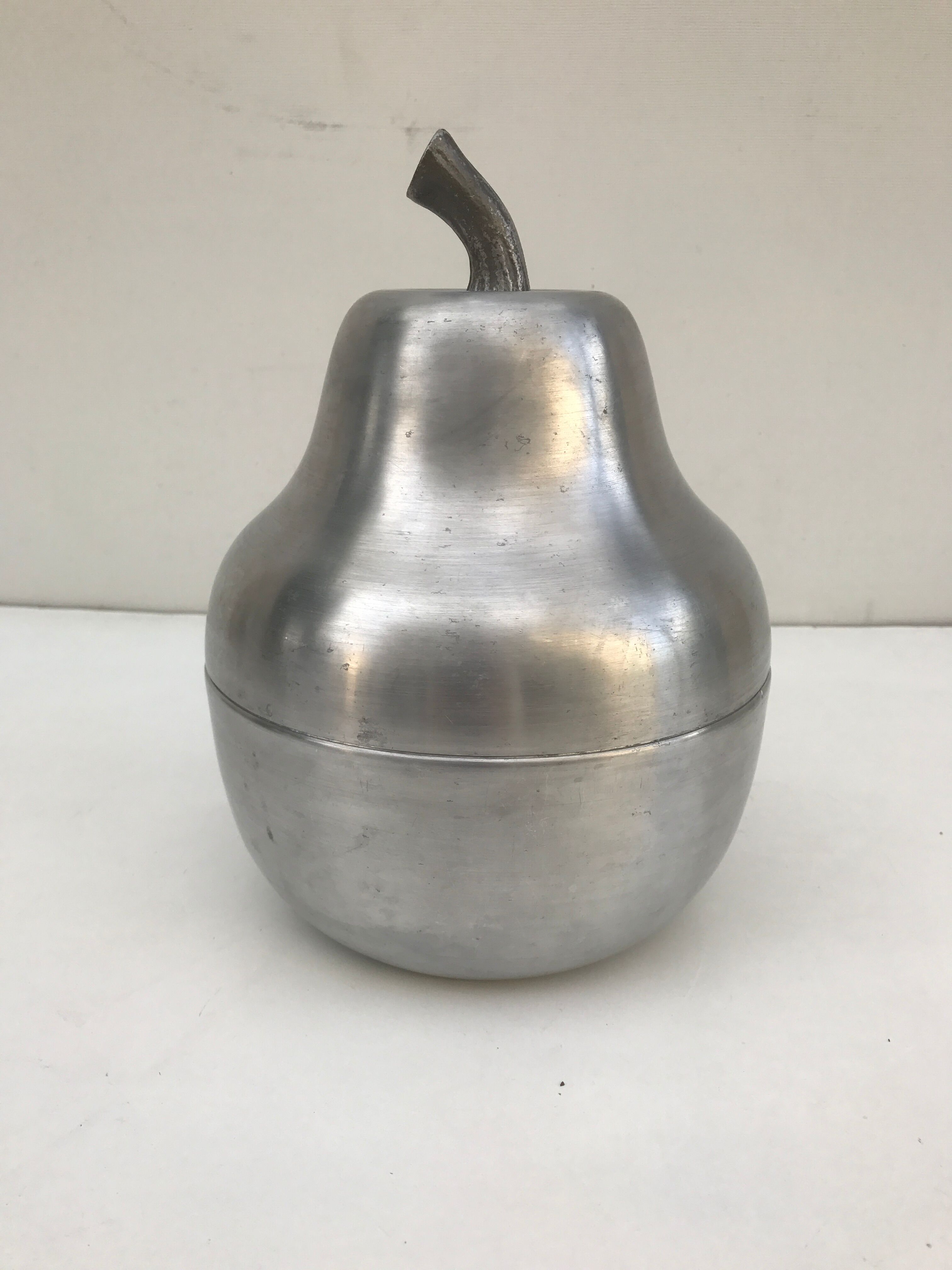 Former late 1970s grey PEAR ice bucket italy vintage